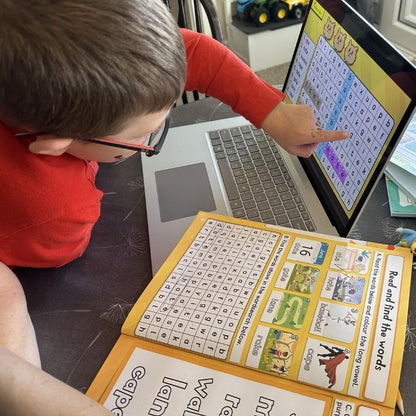 Fat Cat Phonics: Full Programme (Stage 1, 2 & 3 + Plus Advanced Material)